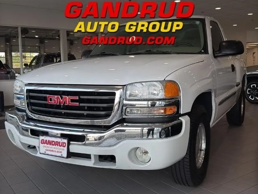 2004 Gmc Sierra 1500 SLE photo 1