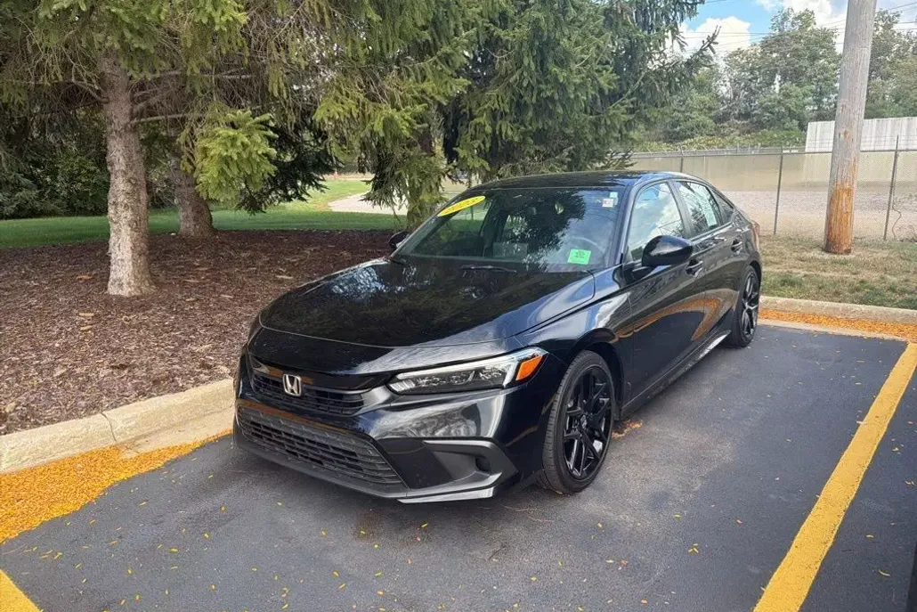 2023 Honda Civic Sport photo 1