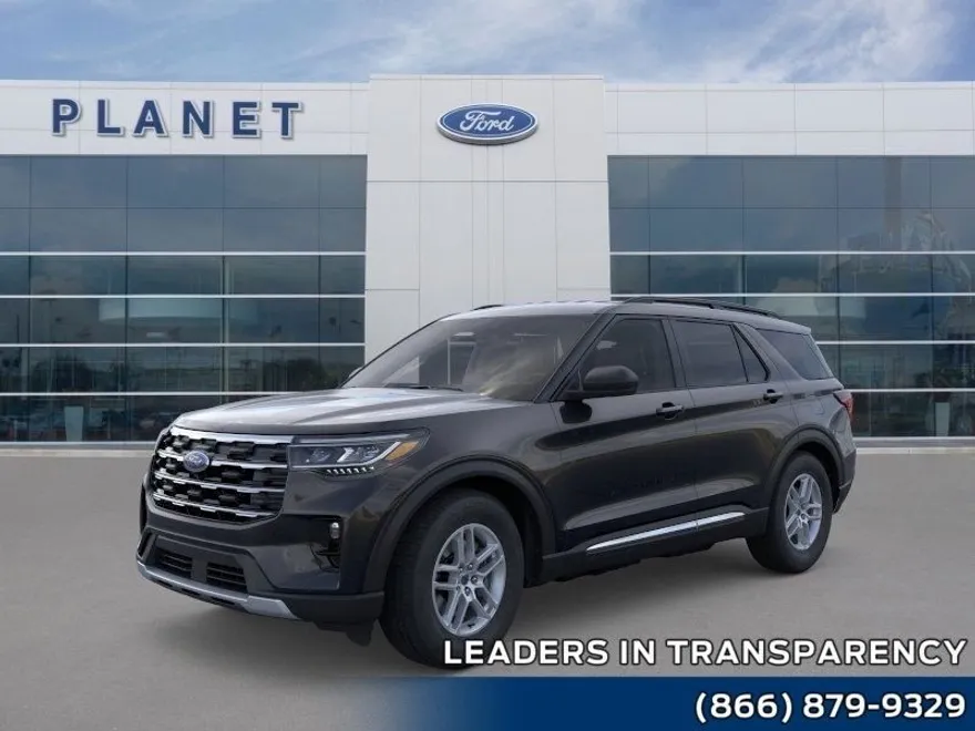 2025 Ford Explorer photo 1