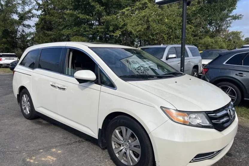 2016 Honda Odyssey EX-L photo 1