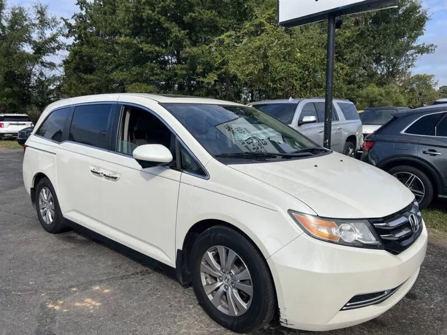 2016 Honda Odyssey EX-L photo 1