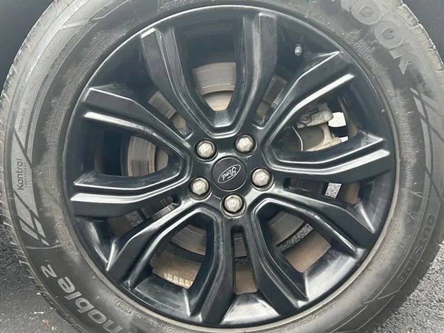 2023 Ford Edge SE photo 38