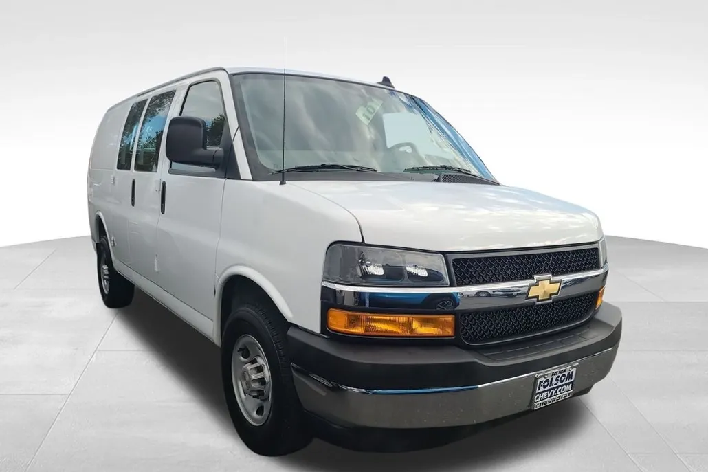 2024 Chevrolet Express 2500 Work Cargo Van photo 1