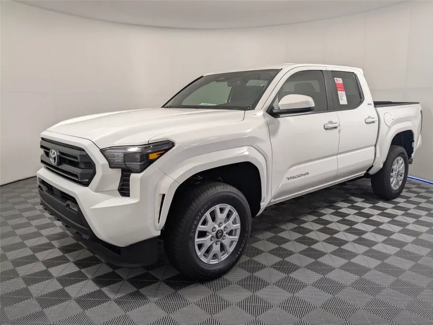2025 Toyota Tacoma SR5 Double Cab photo 1