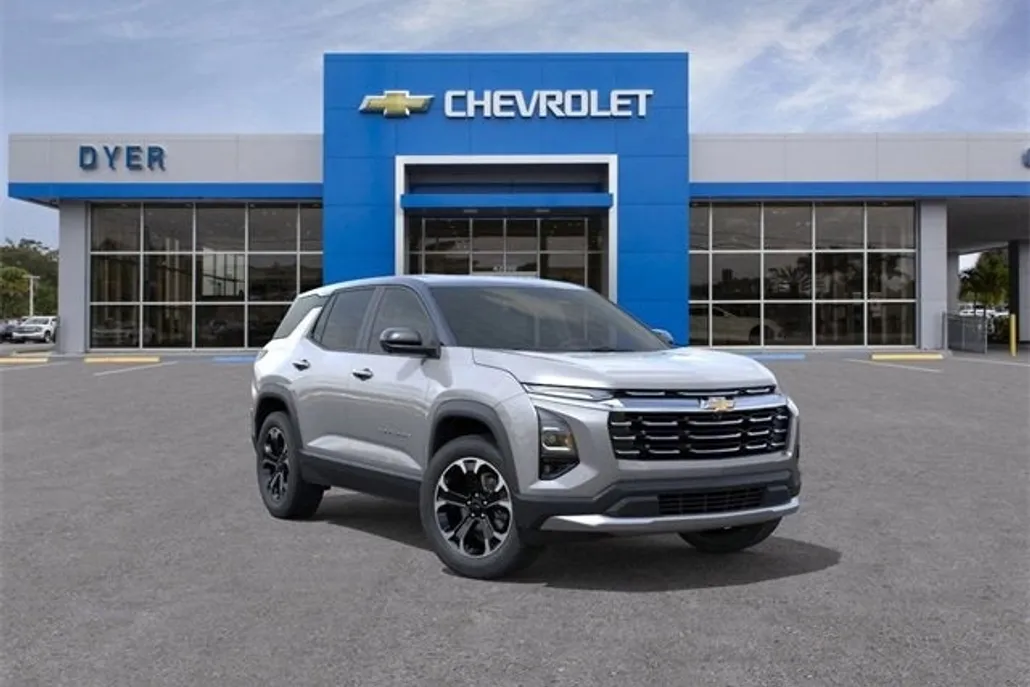 2026 Chevrolet Equinox LT photo 1