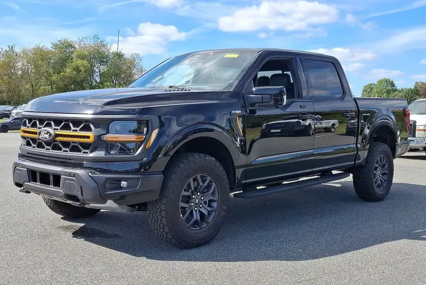 2025 Ford F-150 Tremor photo 1