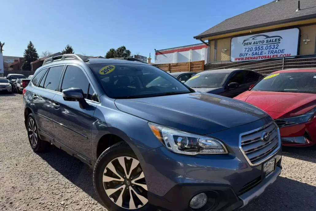 2016 Subaru Outback Limited photo 1