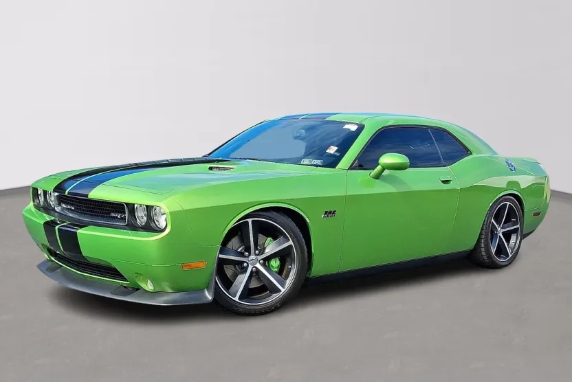 2011 Dodge Challenger SRT8 photo 1