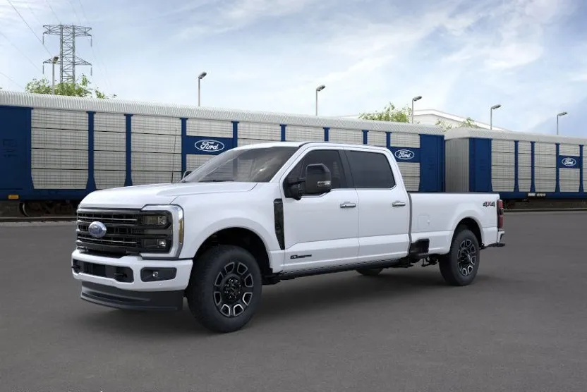 2025 Ford F-250 Platinum photo 1