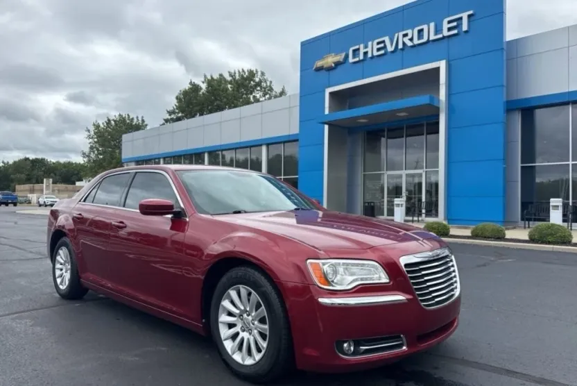 2014 Chrysler 300 Base photo 1