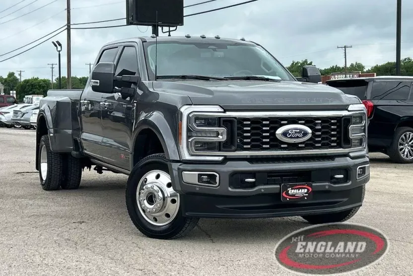 2023 Ford F-450 Limited photo 1