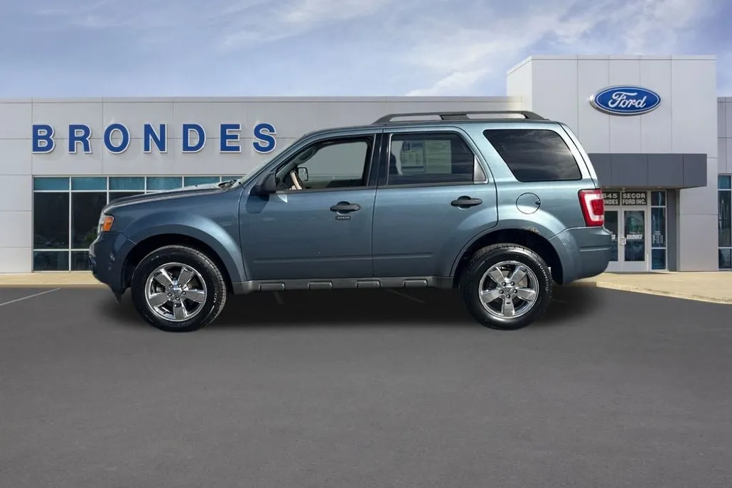 2011 Ford Escape XLT photo 1