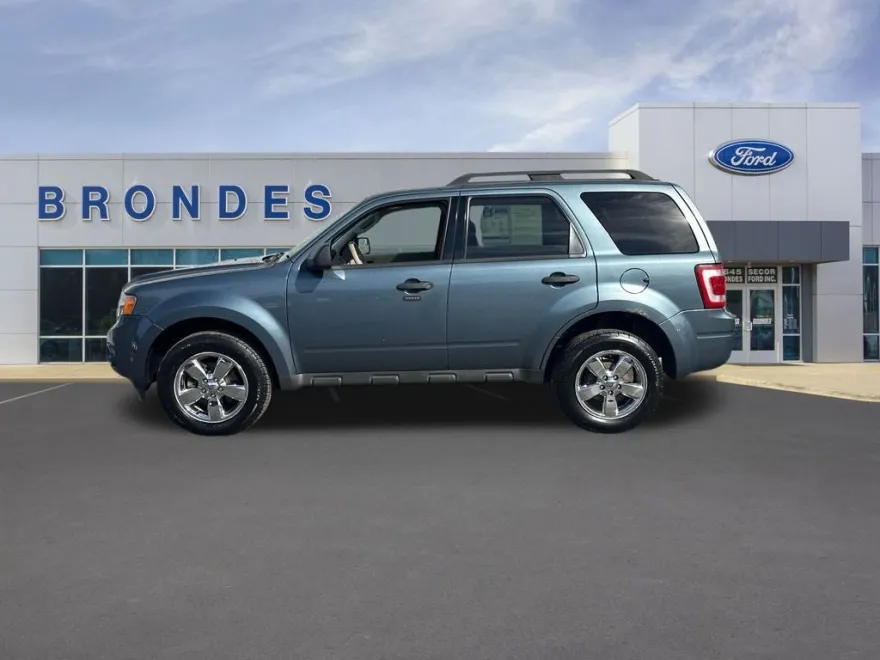 2011 Ford Escape XLT photo 1