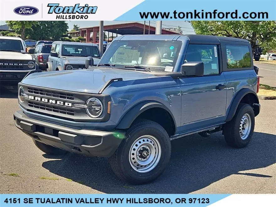 2025 Ford Bronco Base photo 1