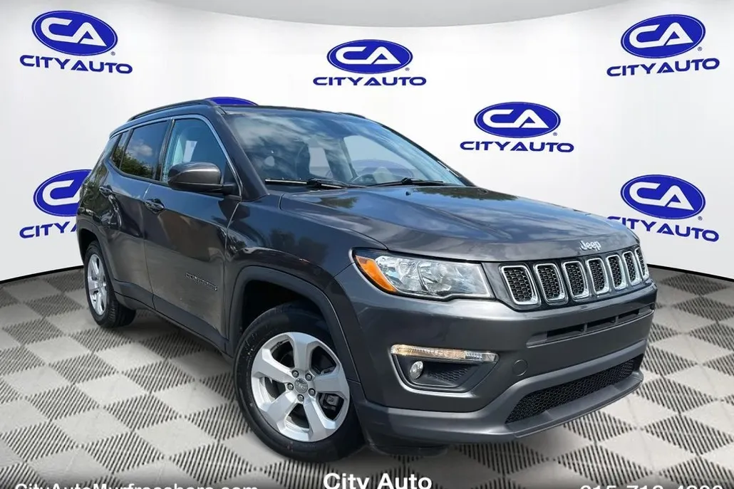 2021 Jeep Compass Latitude photo 1