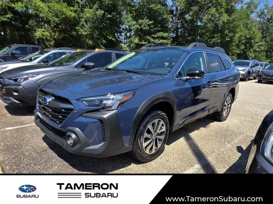 2025 Subaru Outback Premium photo 1
