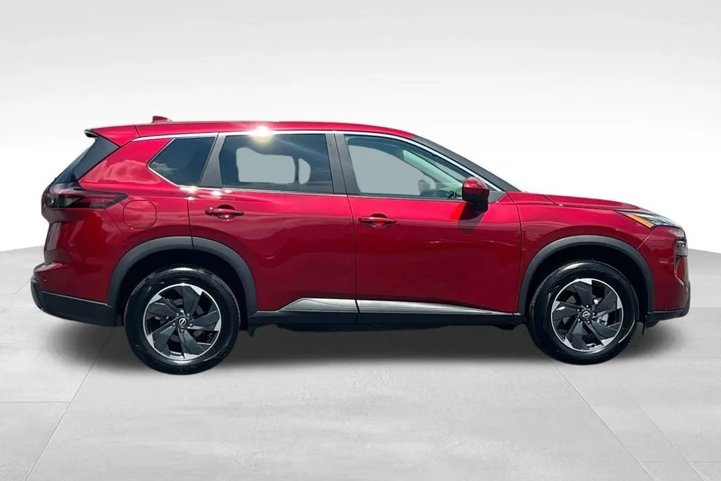 2025 Nissan Rogue SV photo 1