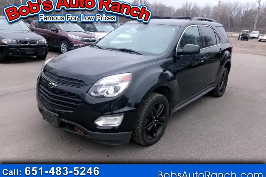 2017 Chevrolet Equinox LT photo 1