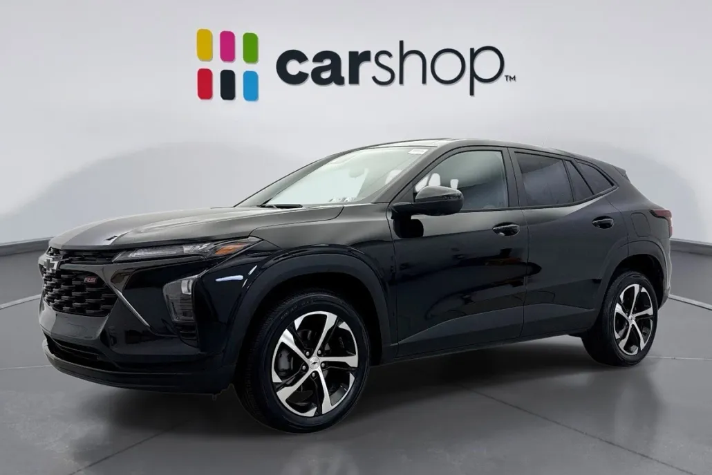 2024 Chevrolet Trax photo 1