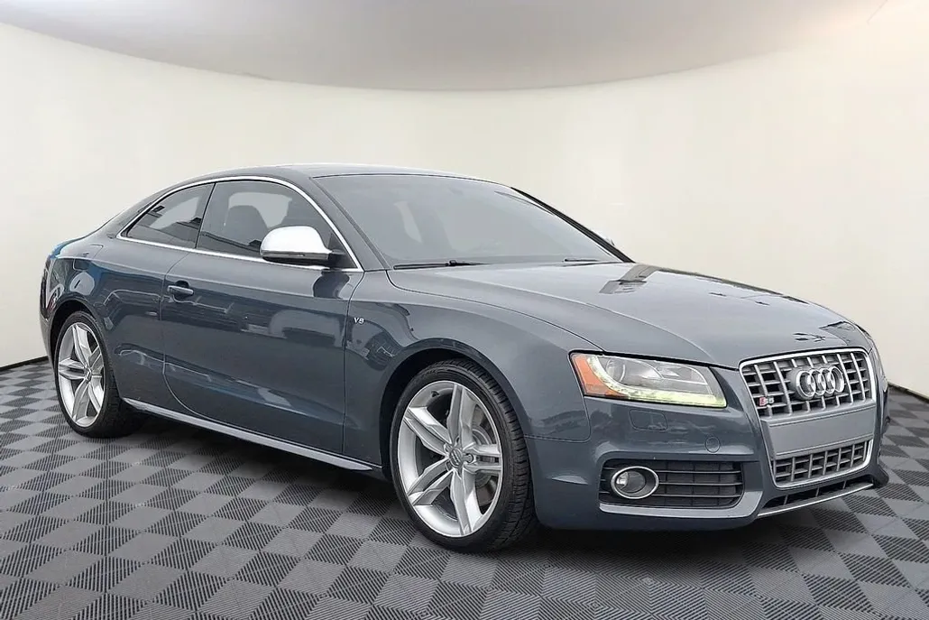 2009 Audi S5 photo 1