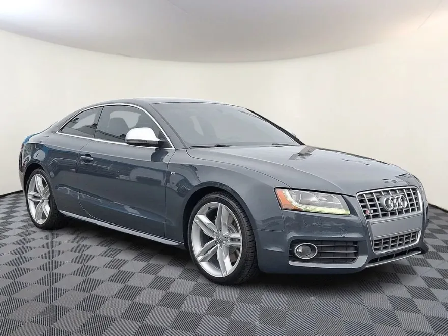 2009 Audi S5 photo 1