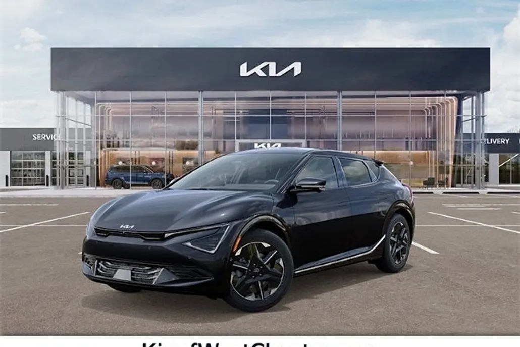2025 Kia EV6 Wind photo 1