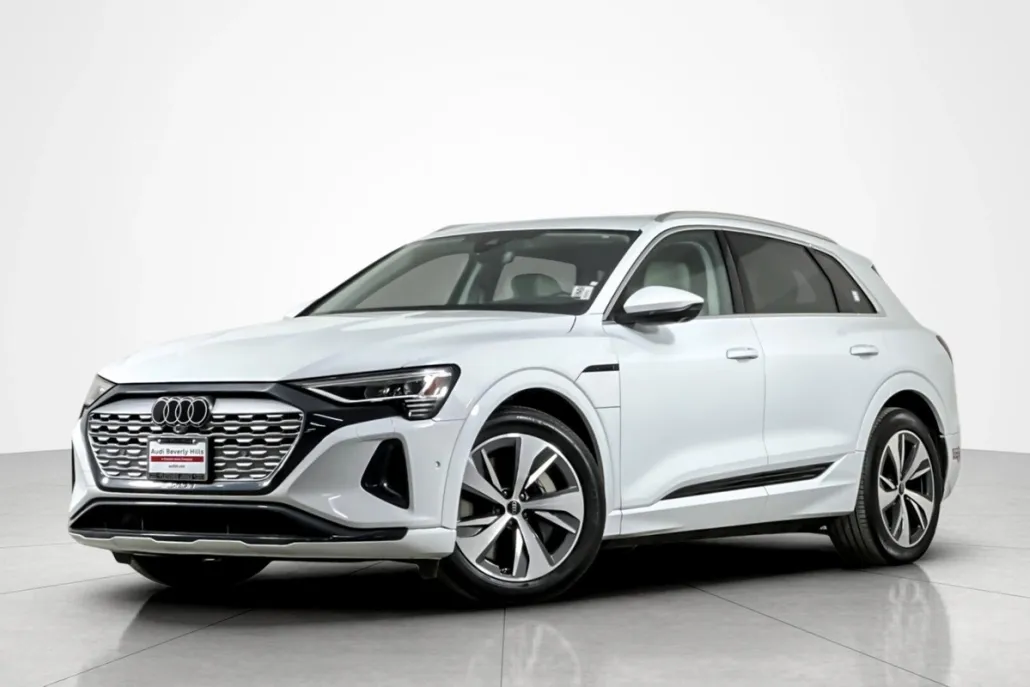 2024 Audi Q8 E-tron Premium Plus photo 1