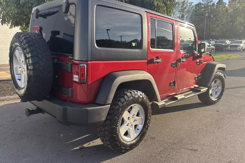 2013 Jeep Wrangler Unlimited Sport photo 1