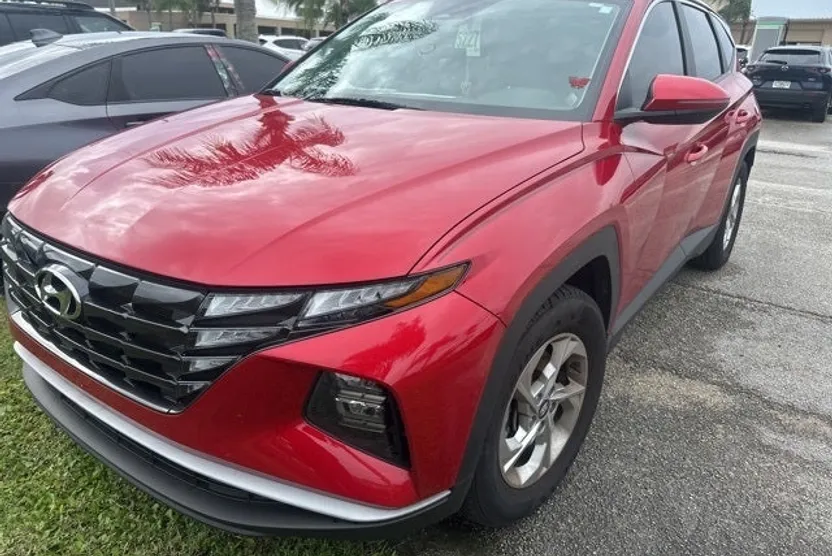 2022 Hyundai Tucson SE photo 1
