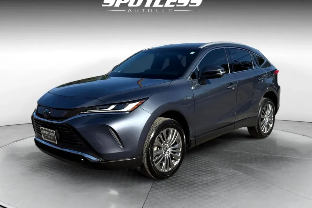 2021 Toyota Venza XLE photo 1
