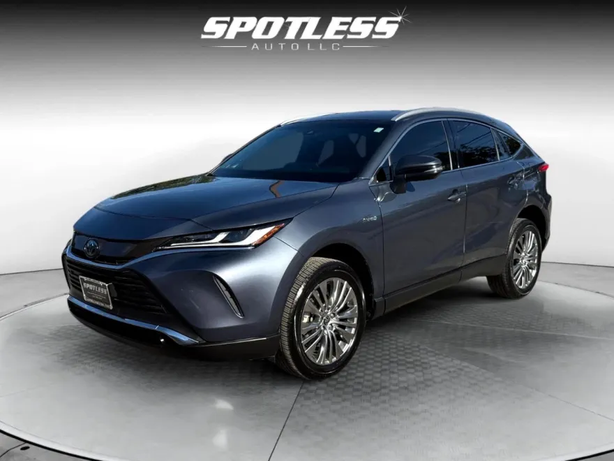 2021 Toyota Venza XLE photo 1