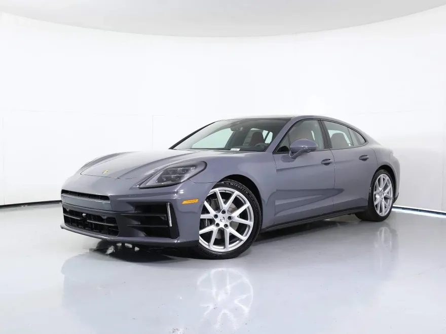 2025 Porsche Panamera 4 photo 1