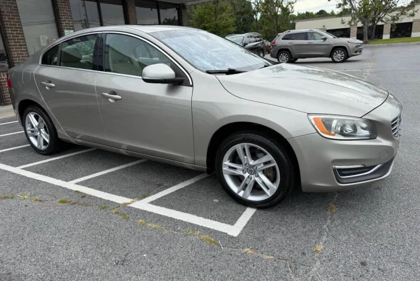 2014 Volvo S60 photo 1