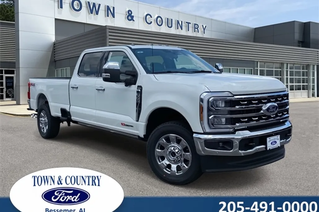 2025 Ford F-350 Lariat photo 1