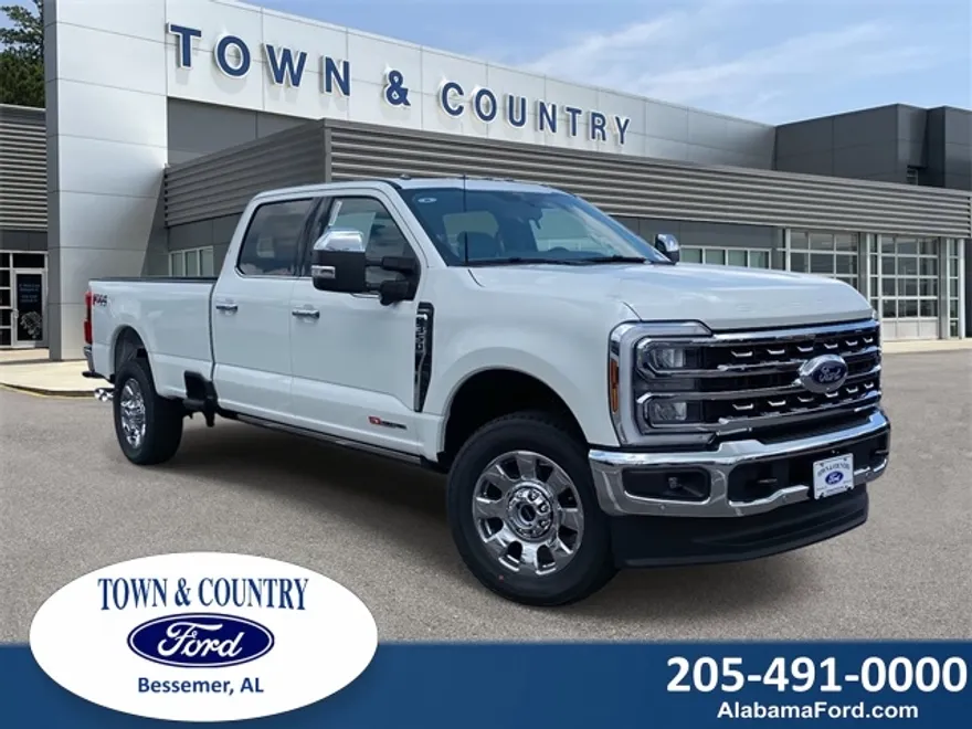 2025 Ford F-350 Lariat photo 1