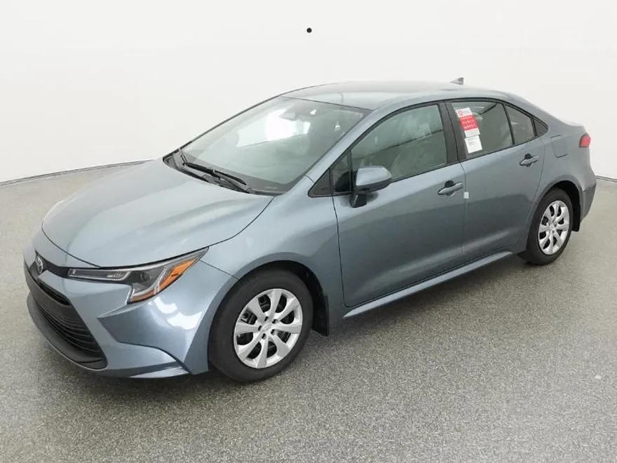2026 Toyota Corolla LE photo 1