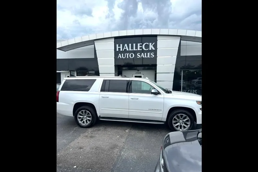 2016 Chevrolet Suburban LTZ photo 1