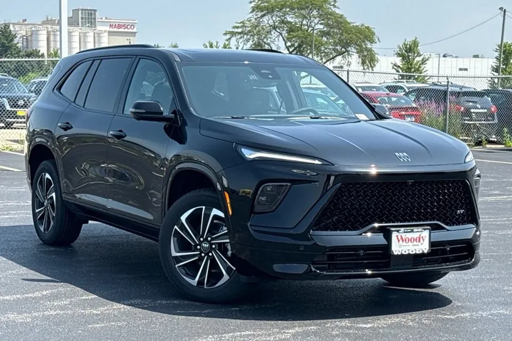2026 Buick Enclave Sport Touring photo 1
