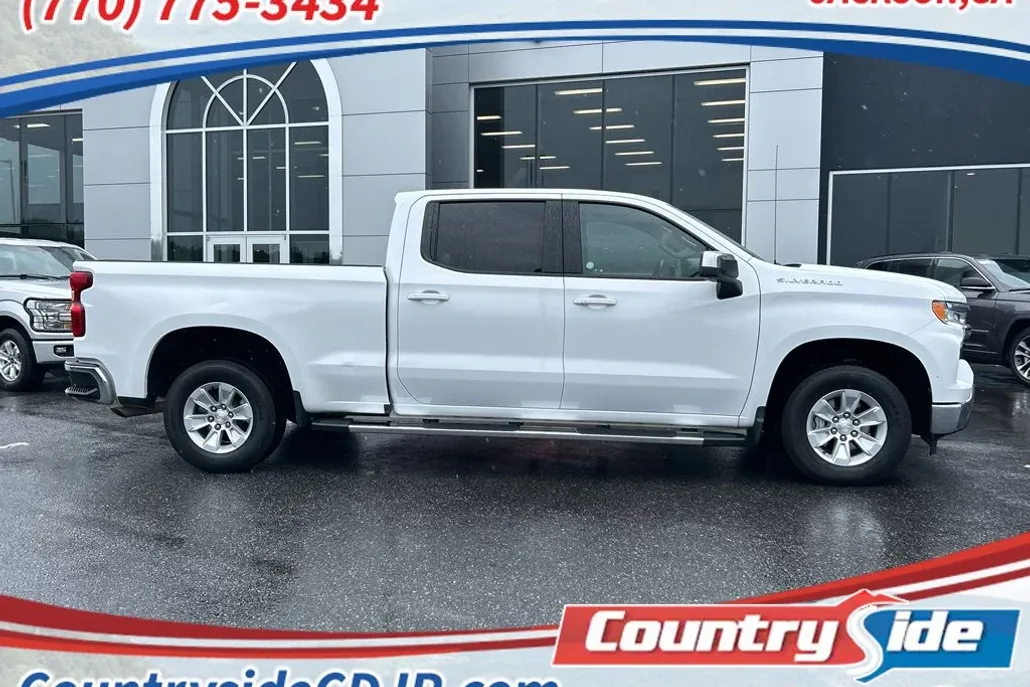 2024 Chevrolet Silverado 1500 LT photo 1