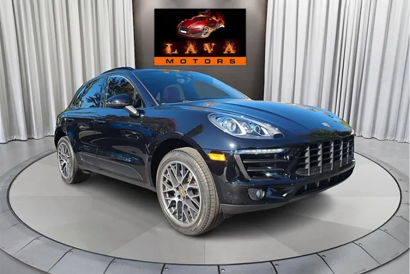 2018 Porsche Macan photo 1
