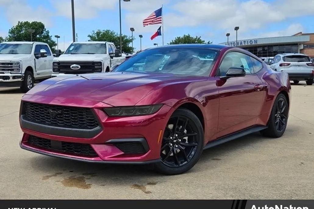 2025 Ford Mustang EcoBoost photo 1