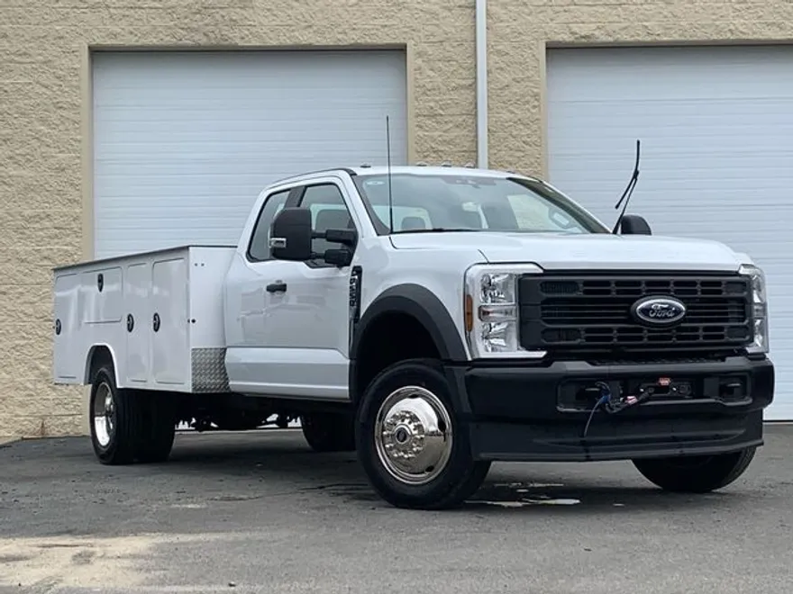 2024 Ford F-550 XL photo 1
