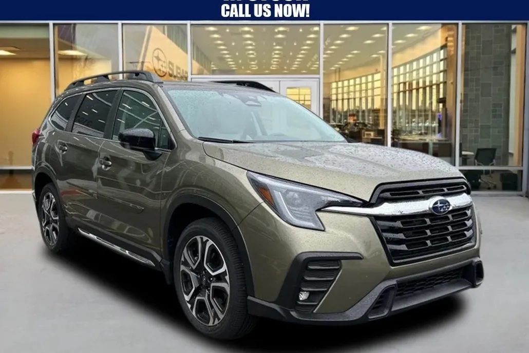 2024 Subaru Ascent Limited photo 1