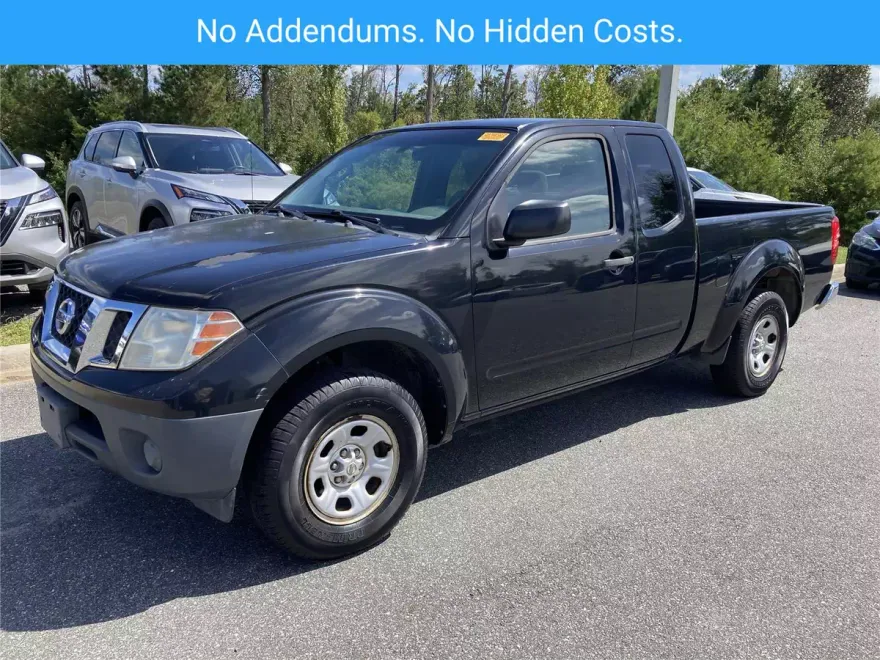2013 Nissan Frontier S photo 1