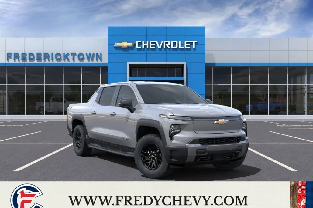 2025 Chevrolet Silverado EV LT photo 1