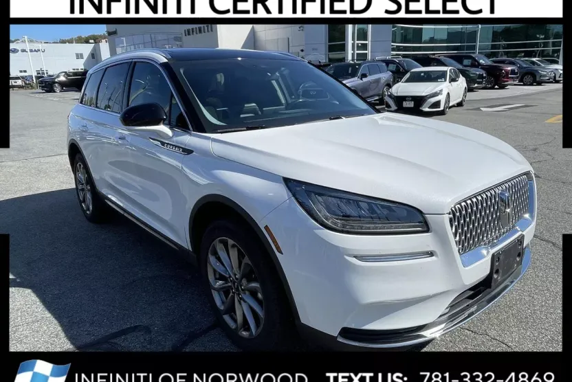 2021 Lincoln Corsair Standard photo 1
