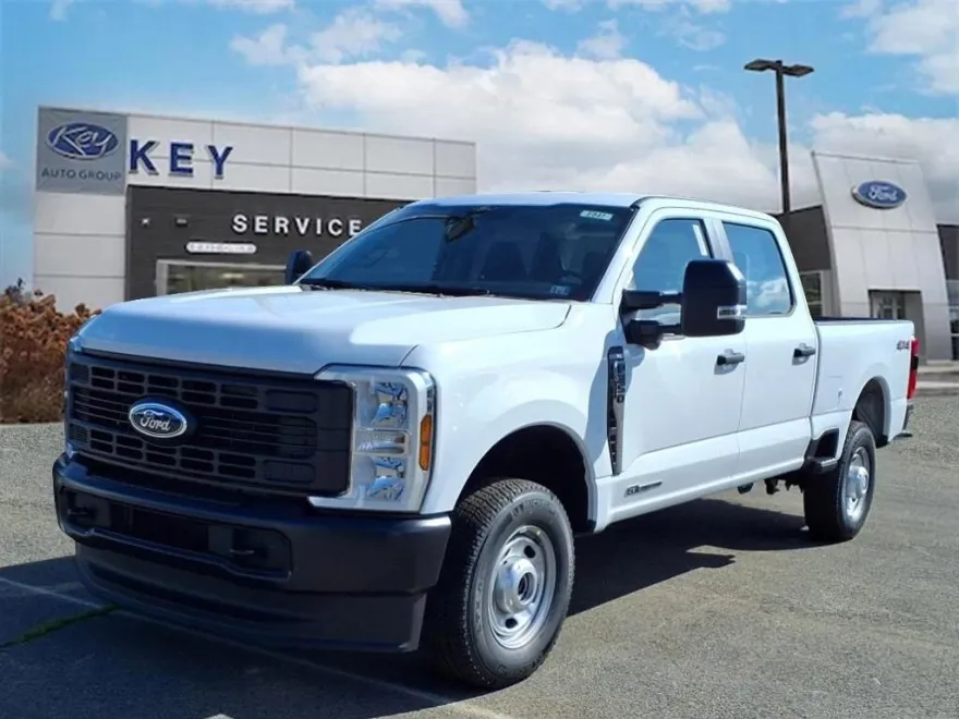 2025 Ford F-350 XL photo 1