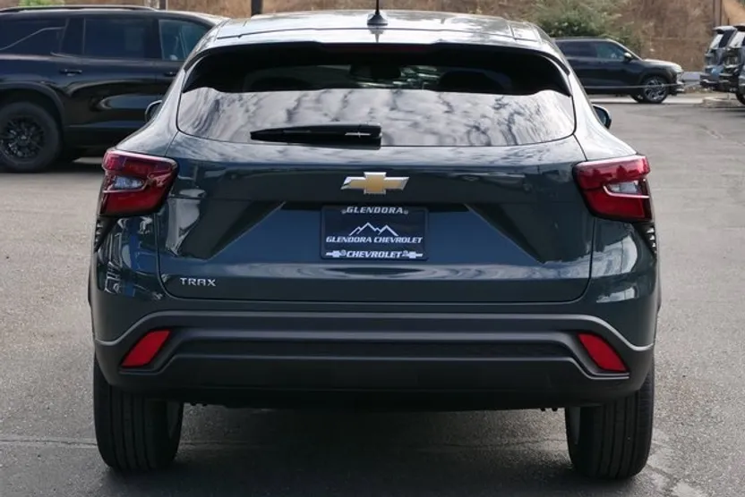 2026 Chevrolet Trax LS photo 1