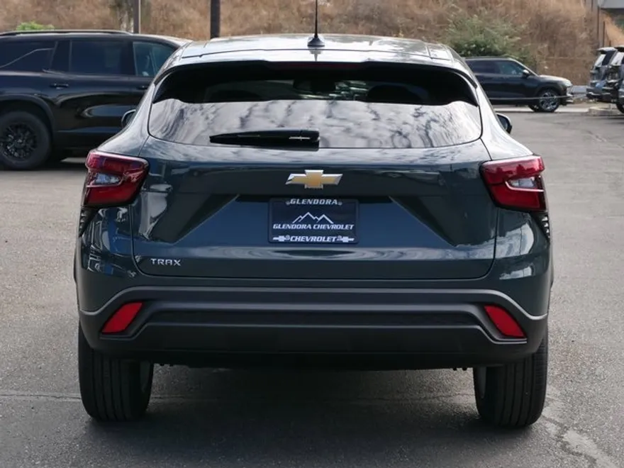 2026 Chevrolet Trax LS photo 1