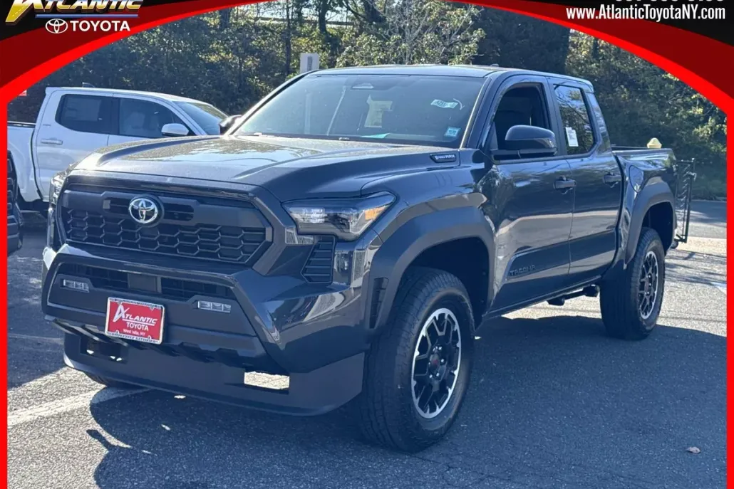 2025 Toyota Tacoma TRD Off-Road photo 1